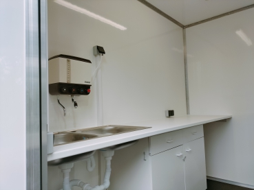 Verkaufsanhänger 750 kg zwei Klappen/ Starkstrom NEU