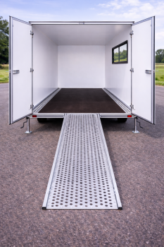 Speedcaravan/Motorsportanhänger/teilintegrierter Anhänger/Trailer/Wohnanhänger