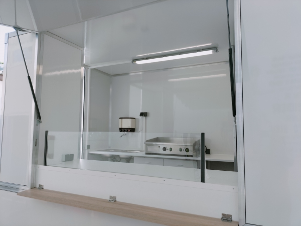 Verkaufsanhänger Jahreswagen