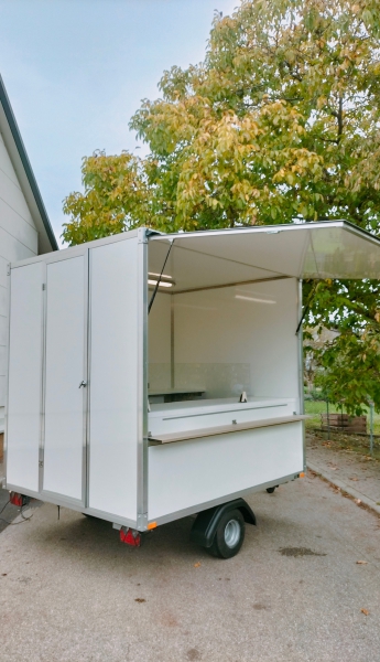 Verkaufsanhänger Jahreswagen