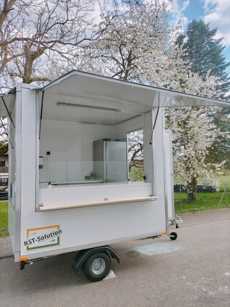 Verkaufsanhänger 750 kg , 2 Klappen, Starkstrom